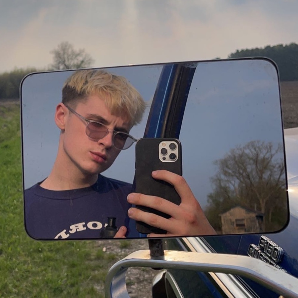 Meet your Posher, Noah